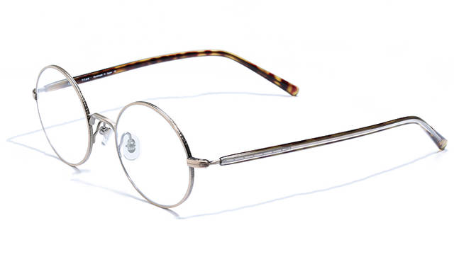 <strong>04 Masunaga G.M.S.｜マスナガ ジーエムエス</strong><br/>3万9960円（MASUNAGA1905 Tel. 03-3403-1905）