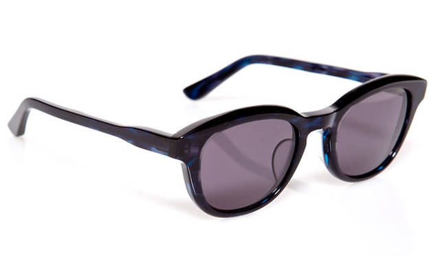 <strong>VONN</strong><br />Spring/Summer 2015 Collection, Model "VITAL" (VN-002), ¥21,600