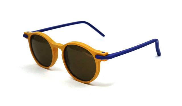 A striking pair with a novel color combination. ¥15,120
