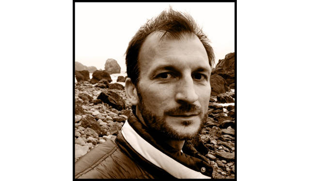 Designer Xavier Delorme will visit Japan for the trunk show.