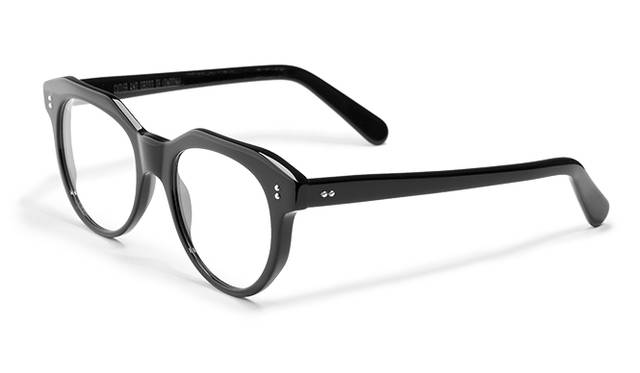 <strong>08 Cutler And Gross</strong><br/>¥41,040 (G.S. STORE Tel. 03-5459-8377)