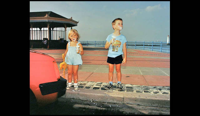 <strong>AXIS GALLERY</strong><br />"AXIS PHOTO MARCHE 2" - Martin Parr "The Last Resort", 1983-86