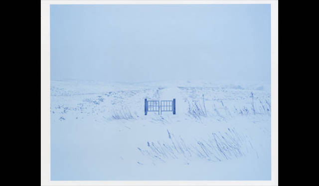 <strong>AXIS GALLERY</strong><br />"AXIS PHOTO MARCHE 2" - Gelatin Silver Session Photo Award Excellence Award - Yuichi Ikeda "The Beginning of the Wind"