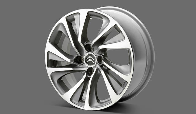 Standard 17-inch wheels