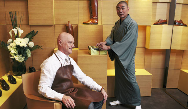 At John Lobb Marunouchi, Seiji Naito of Gion Nai-Toh, a master sandal craftsman, and François Madoz, John Lobb Master Last Maker