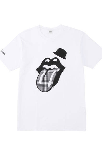 <strong>TAKEO KIKUCHI</strong><br />THE ROLLING STONES x TAKEO KIKUCHI T-shirt ¥7,452 (M, L, LL)
