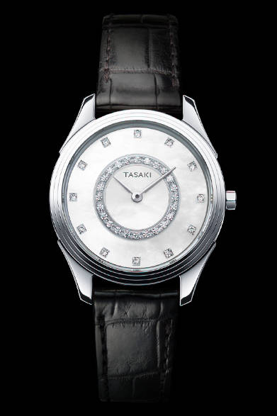 Odessa<br />Case: White Gold<br />Movement: Quartz<br />Diameter: 28mm<br />Price: ¥2,484,000