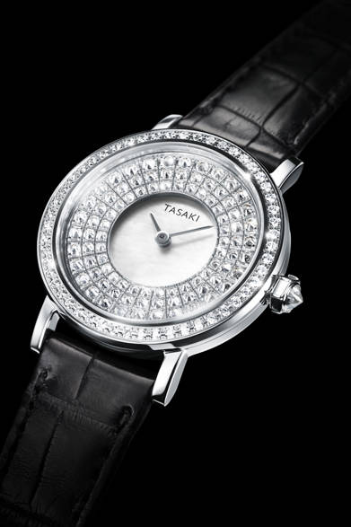 Refined Rebellion<br />Case: White Gold<br />Movement: Quartz<br />Diameter: 28mm<br />Price: ¥5,940,000