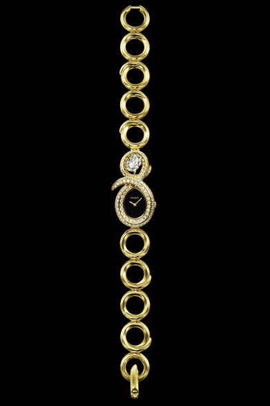 Serpentine<br />Case: Yellow Gold<br />Movement: Quartz<br />Price: ¥10,800,000