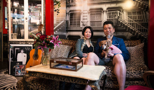 <strong>JAY TSUJIMURA</strong><br />Jay Tsujimura Tokyo Hand Crafted Jewelry, his studio (atelier and shop) in Koenji Minami, with his partner Keiko Sasaki, who runs the imported men's pants specialty store "manifica."