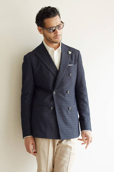 Double jacket ¥56,000, linen shirt ¥17,000, shorts ¥15,000