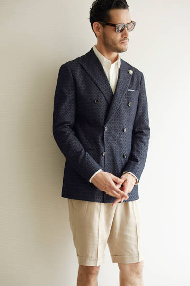 Double jacket ¥56,000, linen shirt ¥17,000, shorts ¥15,000