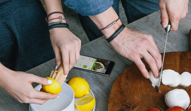 <strong>JAWBONE</strong><br />Activity Tracker "UP2"