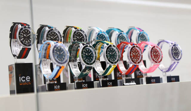 <strong>ICE-WATCH | ICE-WATCH</strong><br />ICE-WATCH Shinsaibashi