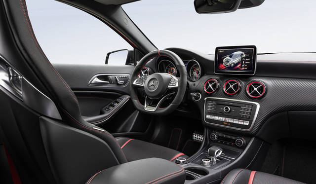 Mercedes-AMG A45 4MATIC｜メルセデスAMG A45 4マチック