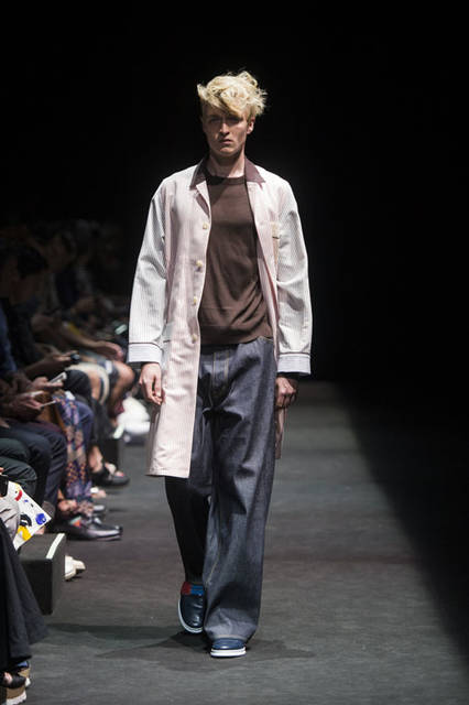 <strong>FACETASM｜ファセッタズム</strong><br />「ミラノ メンズ コレクション」2016年春夏コレクション