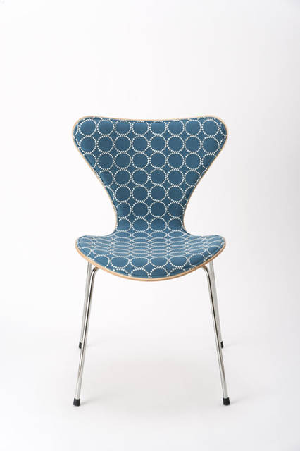 <strong>REPUBLIC OF FRITZ HANSEN STORE｜リパブリック オブ フリッツ ハンセン ストア</strong><br />「セブンチェア in dop」（Series7™）　フロントパディング ブルー
