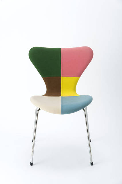 <strong>REPUBLIC OF FRITZ HANSEN STORE｜リパブリック オブ フリッツ ハンセン ストア</strong><br />「セブンチェア in dop」（Series7™）　パッチワーク ミックス