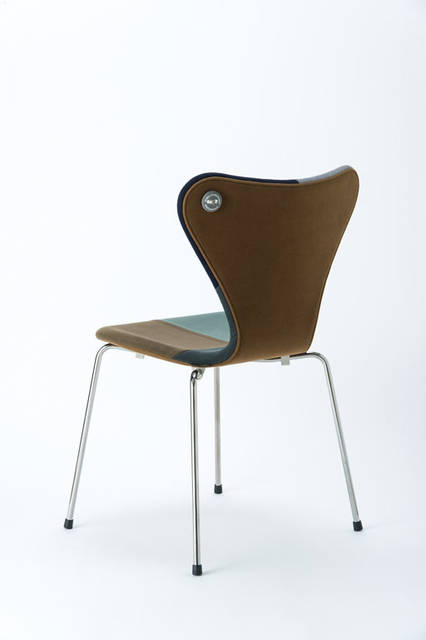 <strong>REPUBLIC OF FRITZ HANSEN STORE｜リパブリック オブ フリッツ ハンセン ストア</strong><br />「セブンチェア in dop」（Series7™）　