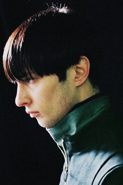 <strong>MN LAST</strong><br /><strong>2015-16 Fall/Winter Collection</strong> Leather Jacket ¥62,640, Shirt ¥25,920