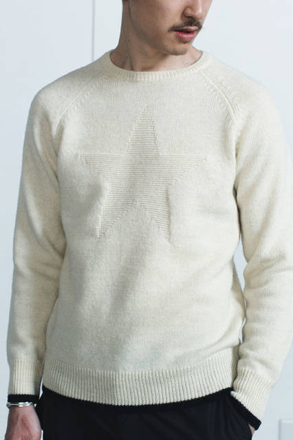<strong>METAPHORE</strong><br /><strong>2015-16 Fall/Winter Collection</strong> Knit ¥22,680