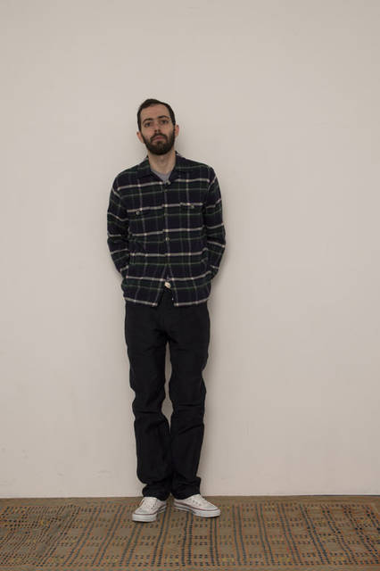<strong>FUJITO</strong><br /><strong>2015-16 Autumn/Winter Collection</strong> Open Collar Shirt ¥19,440, Fatigue Easy Pants ¥21,600