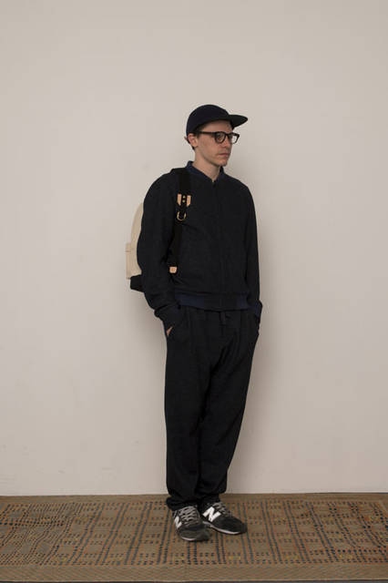 <strong>FUJITO</strong><br /><strong>2015-16 Autumn/Winter Collection</strong> Track Jacket ¥37,800, 1 Tuck Easy Pants ¥24,840, B.B Cap ¥8,640, Eye Wear collaborated with “BLANC..” ¥23,760, Back Pack ¥24,300
