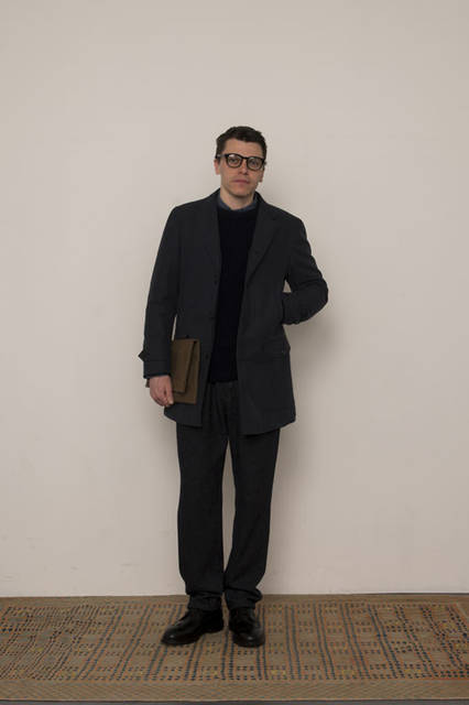 <strong>FUJITO</strong><br /><strong>2015-16 Autumn/Winter Collection</strong> Atelier Coat ¥54,000, Crew Neck Rib Knit ¥19,440, B.D Shirt ¥21,600, 1 Tuck Easy Pants ¥24,840, Eye Wear collaborated with “BLANC..” ¥23,760, Record Shop Bag ¥7,020
