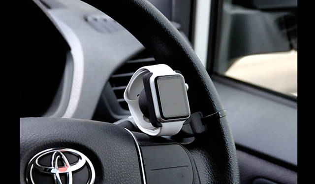 <strong>Beat-Sonic | Beat-Sonic</strong><br />"Oh-Thumb" - Can be installed even with the band attached.