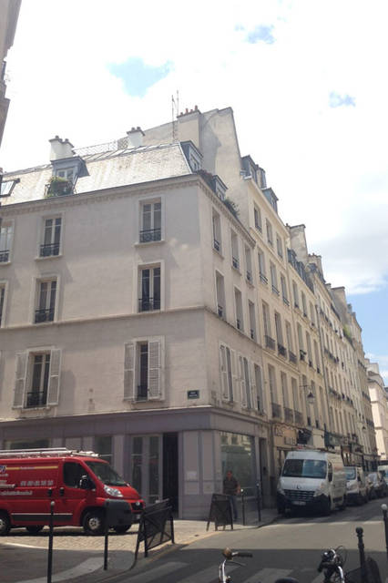 <strong>pas de calais</strong><br />Paris Le Marais Store