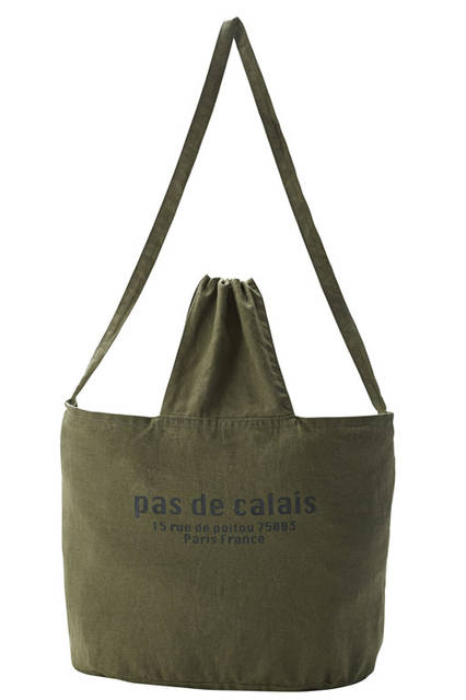 <strong>pas de calais</strong><br />2015-16 Autumn/Winter Collection "Paris Edition Collection" Paris Store Address 2-Way Bag (Khaki)
