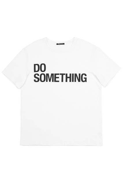 Tシャツ 8000円