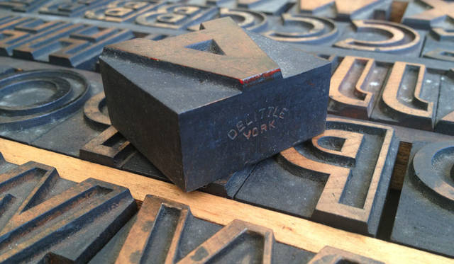 <strong>journal standard Furniture</strong><br />A TWO PIPE PROBLEM LETTERPRESS is a letterpress studio primarily focused on wood type printing.