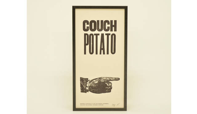 <strong>journal standard Furniture</strong><br />A TWO PIPE PROBLEM LETTERPRESS x journal standard Furniture | "COUCH POTATO" ¥16,740 each