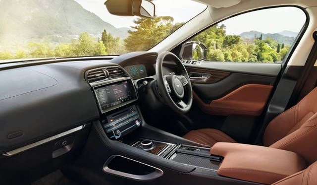 Jaguar F-Pace Portfolio
