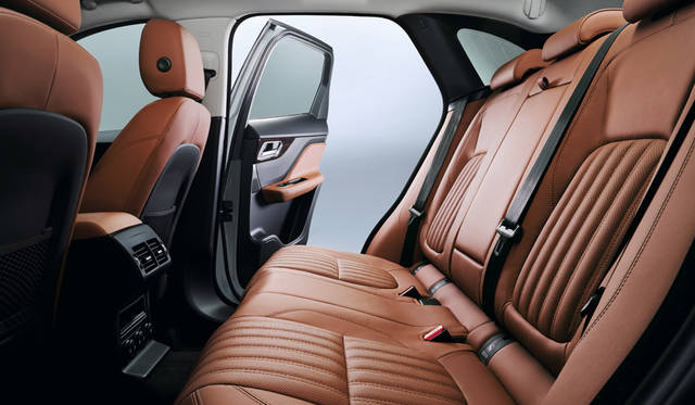 Jaguar F-Pace Portfolio