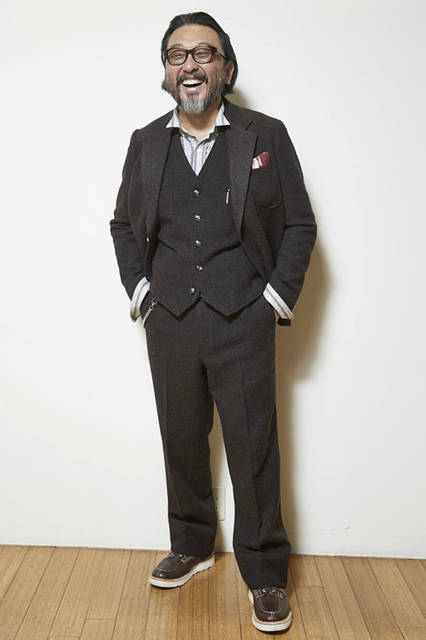 <strong>TAKEO KIKUCHI</strong><br />"The Stylist Japan × TAKEO KIKUCHI" Three-piece Suit: Jacket ¥72,360, Vest ¥36,720, Pants ¥31,320