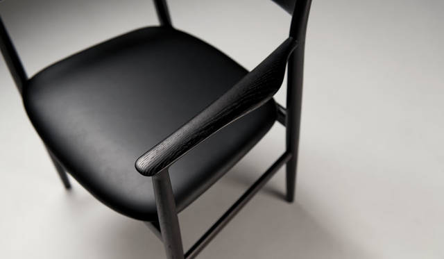 KAMUY Dining Armchair (Upholstered Seat)