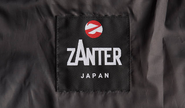 内側にはZANTERのタグが。MADE IN JAPANのクオリティを証明する。