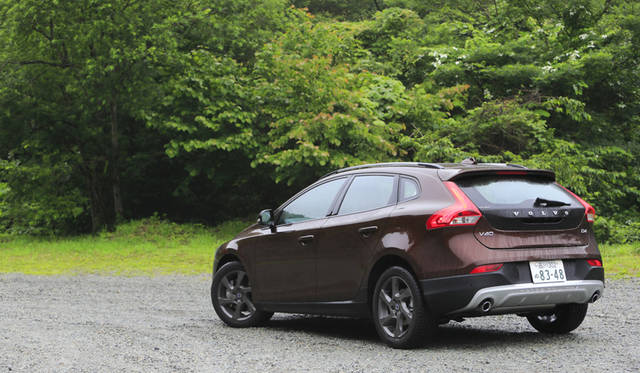 Volvo V40 D4