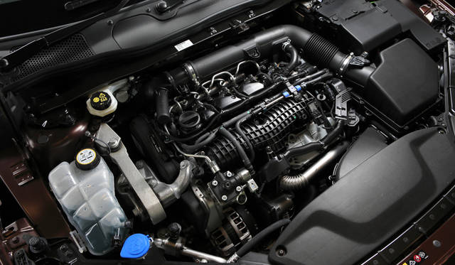 Volvo V40 D4