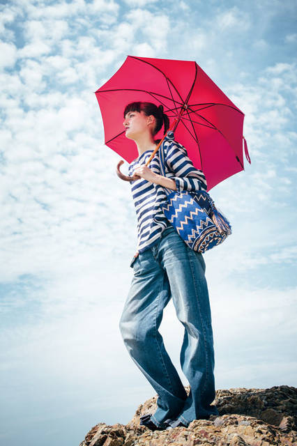 "Bon Bon Store Umbrellas 2015" | Photographer: Shinji Fukuba, Model: Sakura Hori, Hair&Makeup: Midori Fukuba, Styling: KO Keiko Okamoto