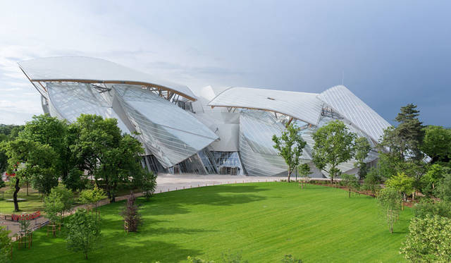 Special Exhibition "Architect Frank Gehry: I Have an Idea" | "Masterpieces of Gehry's Architecture" - Louis Vuitton Foundation (Paris, France, 2014). Photo: Iwan Baan