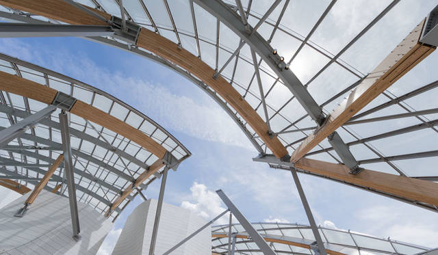 Special Exhibition "Architect Frank Gehry: I Have an Idea" | "Masterpieces of Gehry's Architecture" - Louis Vuitton Foundation (Paris, France, 2014). Photo: Iwan Baan