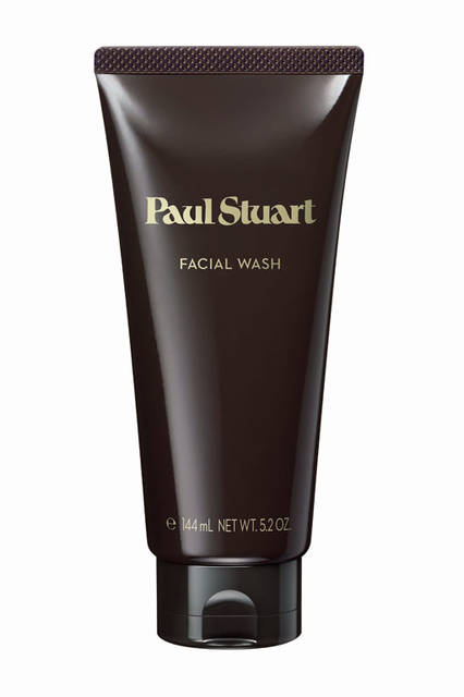 <strong>Paul Stuart</strong><br />Facial Wash N. Creates a rich lather to thoroughly wash away sebum and sweat, the source of odor concerns. ¥1,944. Available from November 16 (Mon).