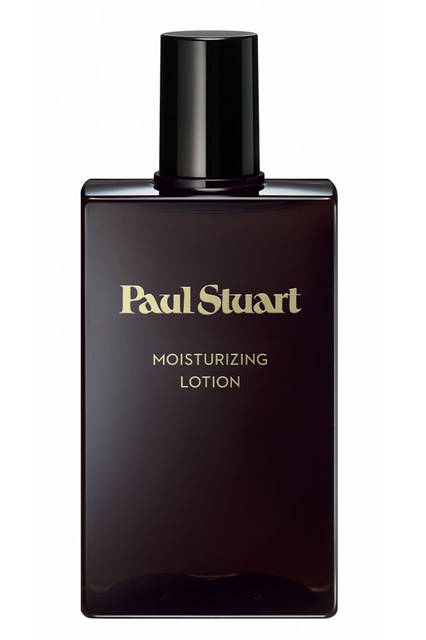 <strong>Paul Stuart</strong><br />Moisturizing Lotion N. A refreshing lotion that provides abundant moisture, preventing dryness and roughness. For adult anti-aging care. ¥3,024. Available from November 16 (Mon).