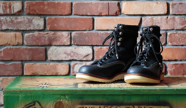 <strong>CHROME HEARTS</strong><br />"CHROME HEARTS x WESCO BOOTS Custom Order Show" Reference order price for boots: ¥730,080 (example shown)