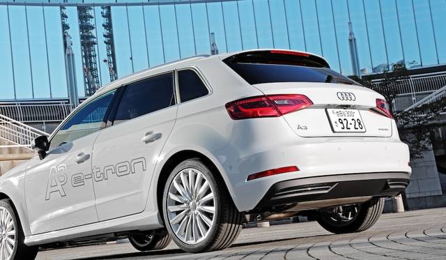 The rear bumper has a different design from the standard A3 Sportback.
