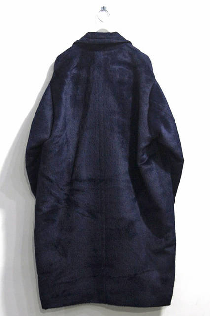 <strong>JOHN LAWRENCE SULLIVAN</strong><br />Limited edition alpaca shaggy coat ¥116,640