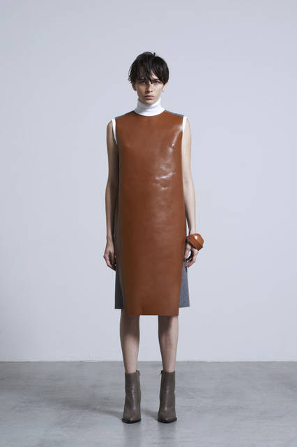<strong>JOHN LAWRENCE SULLIVAN</strong><br />2015-16 Autumn/Winter Womenswear Collection